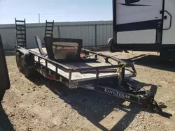 Salvage trucks for sale at Temple, TX auction: 2017 East Manufacturing Flatbd TRL