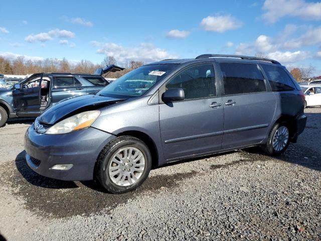 2010 Toyota Sienna XLE