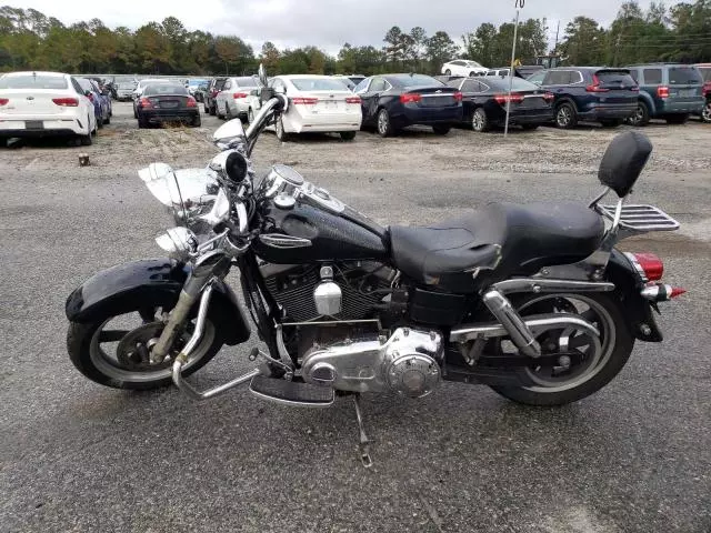 2014 Harley-Davidson FLD Switchback