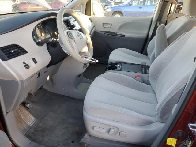 2012 Toyota Sienna LE