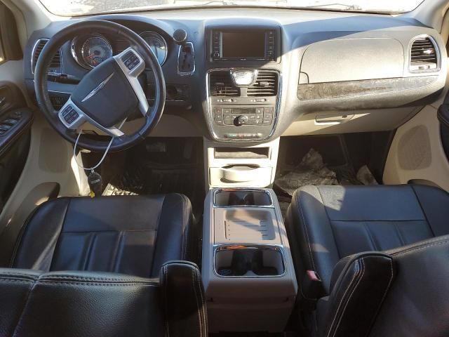 2015 Chrysler Town & Country Touring