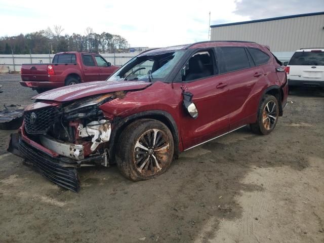 2022 Toyota Highlander XSE