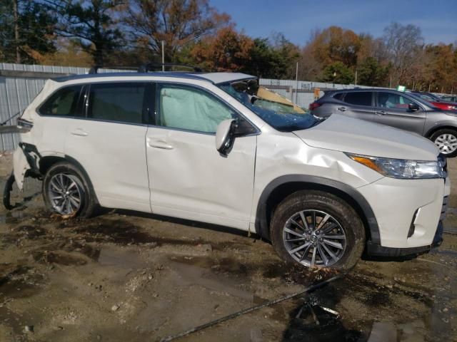 2018 Toyota Highlander SE