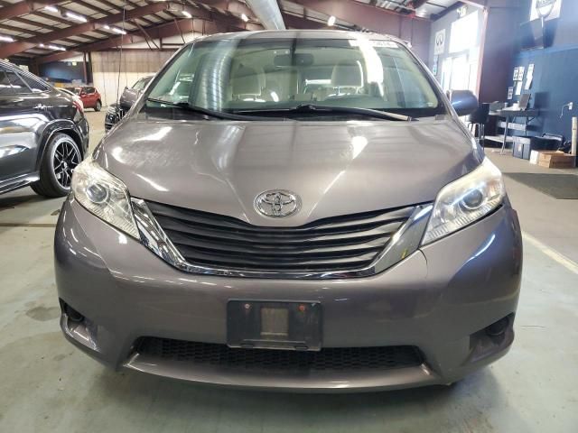 2012 Toyota Sienna LE