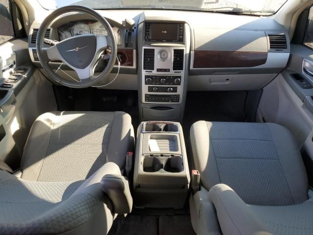 2010 Chrysler Town & Country Touring