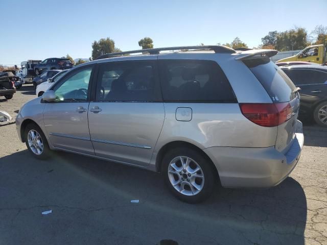 2005 Toyota Sienna XLE