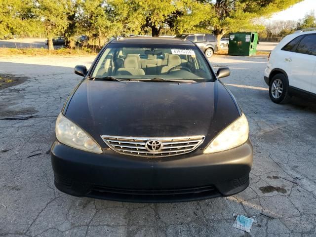 2005 Toyota Camry LE