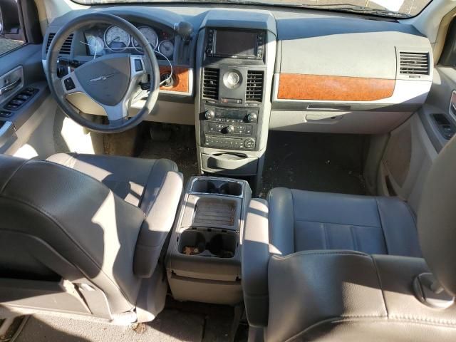 2008 Chrysler Town & Country Touring