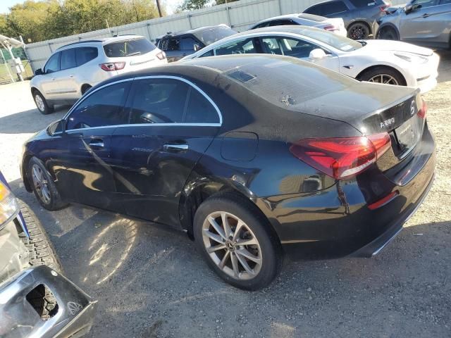 2019 Mercedes-Benz A 220