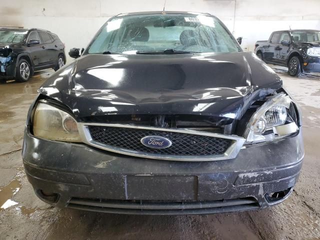 2005 Ford Focus ZX4