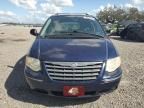 2005 Chrysler Town & Country Limited