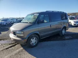 Salvage trucks for sale at Kansas City, KS auction: 2000 GMC Safari XT