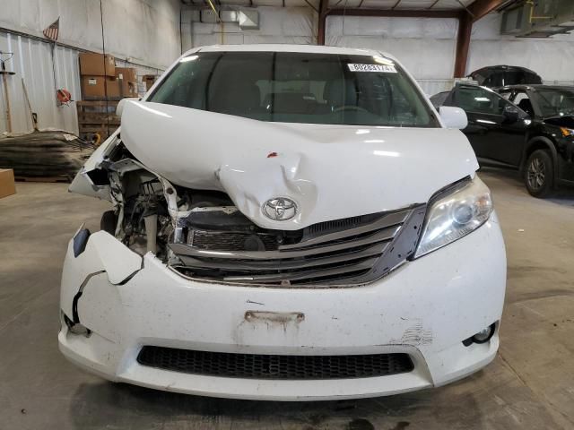 2012 Toyota Sienna XLE