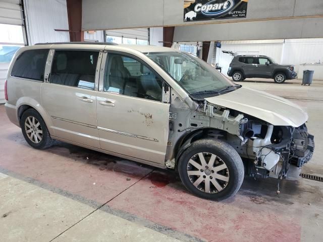 2013 Chrysler Town & Country Touring