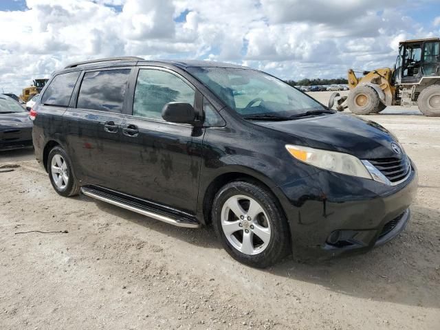 2011 Toyota Sienna LE