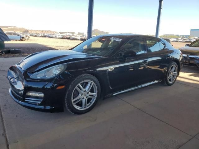 2011 Porsche Panamera 2