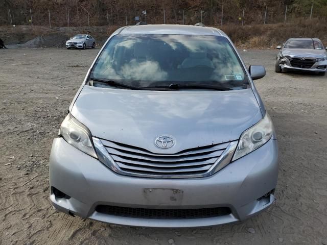 2015 Toyota Sienna LE