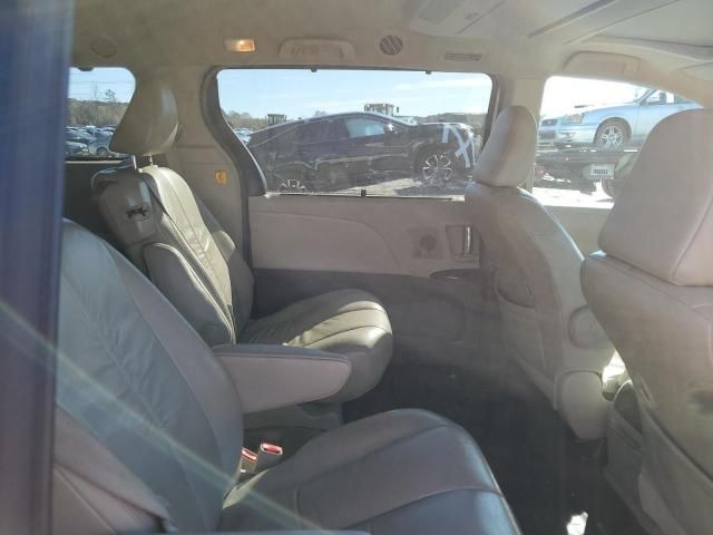 2011 Toyota Sienna XLE