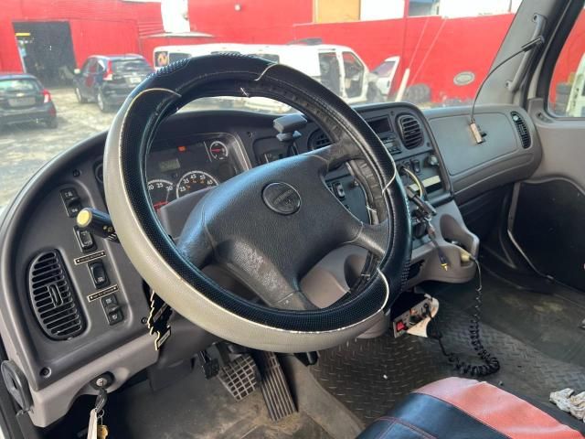 2010 Freightliner M2 106 Medium Duty