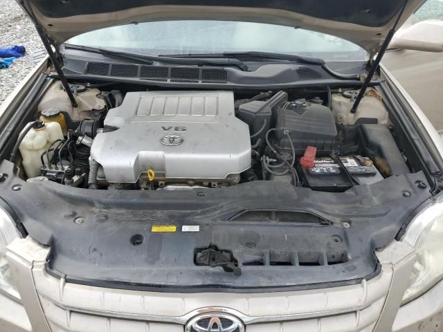 2005 Toyota Avalon XL