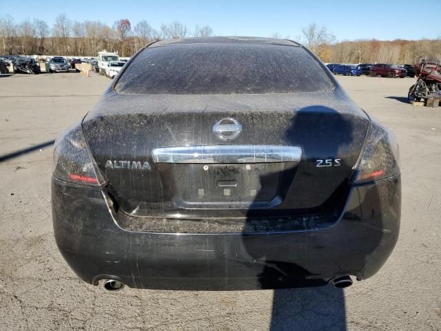 2010 Nissan Altima Base