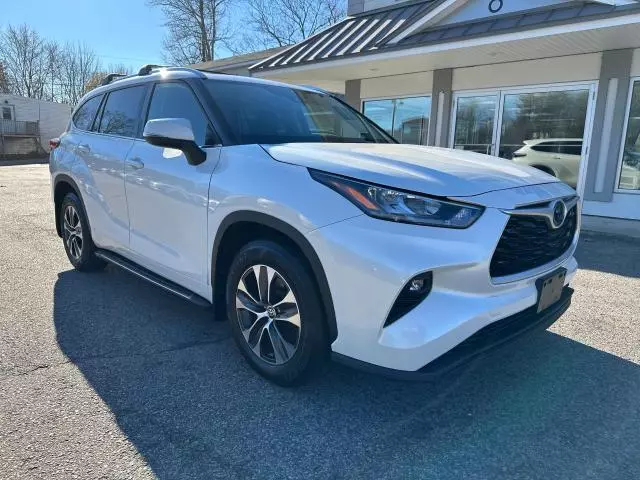 2020 Toyota Highlander XLE