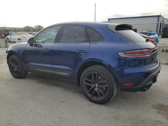 2023 Porsche Macan Base