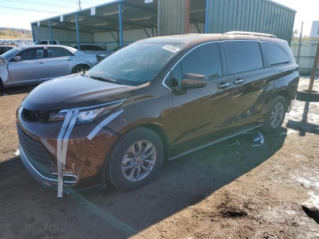 2023 Toyota Sienna XLE