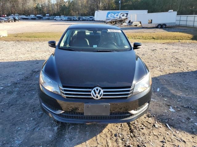 2014 Volkswagen Passat S