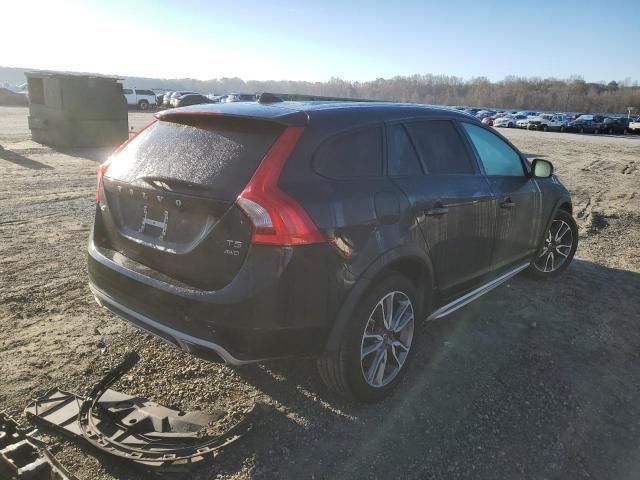 2017 Volvo V60 Cross Country Premier