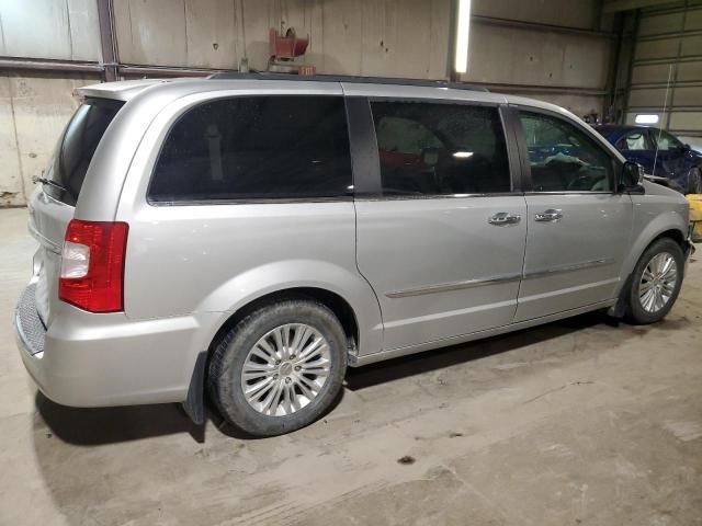 2012 Chrysler Town & Country Touring L