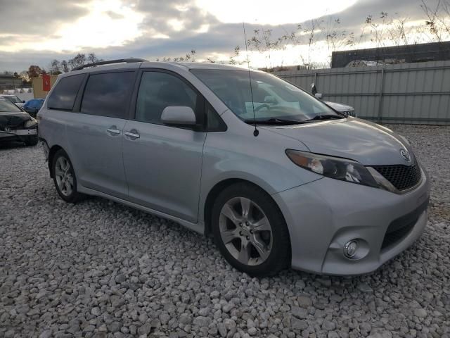 2014 Toyota Sienna Sport