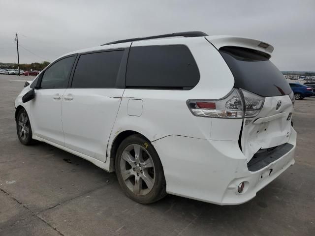 2012 Toyota Sienna Sport