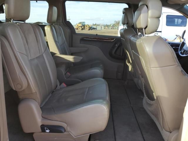 2011 Chrysler Town & Country Limited