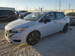 Carros salvage sin ofertas aún a la venta en subasta: 2023 Nissan Versa SR