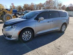 Chrysler Pacifica Vehiculos salvage en venta: 2017 Chrysler Pacifica Touring L