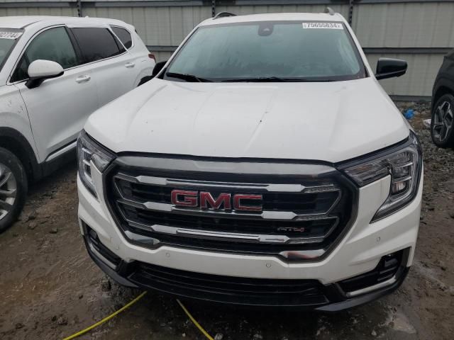 2022 GMC Terrain AT4