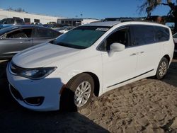 Chrysler Pacifica Vehiculos salvage en venta: 2017 Chrysler Pacifica Touring L