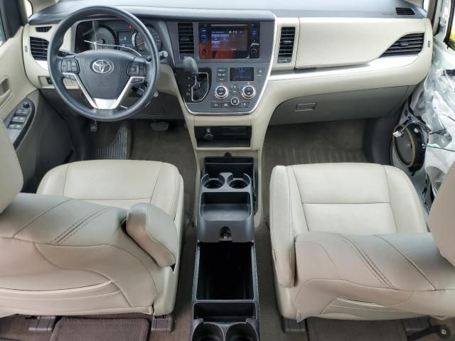 2017 Toyota Sienna