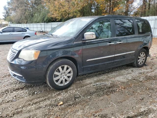 2012 Chrysler Town & Country Touring L