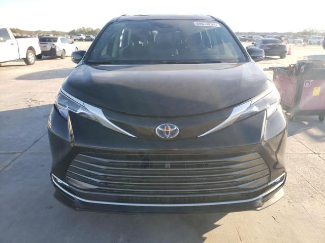 2021 Toyota Sienna Limited