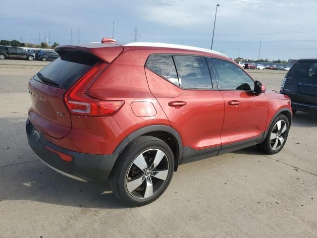 2020 Volvo XC40 T5 Momentum