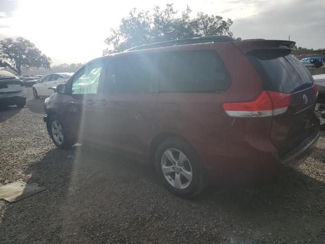 2013 Toyota Sienna LE