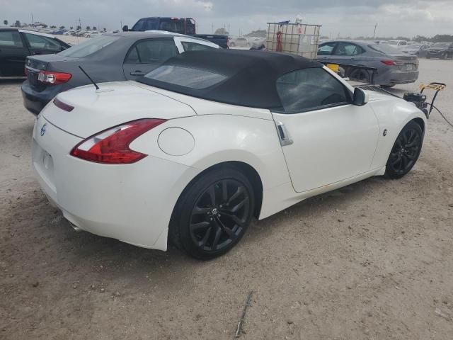 2016 Nissan 370Z Base