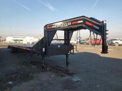 Salvage trucks for sale at Pasco, WA auction: 2022 East Manufacturing Texas Tral