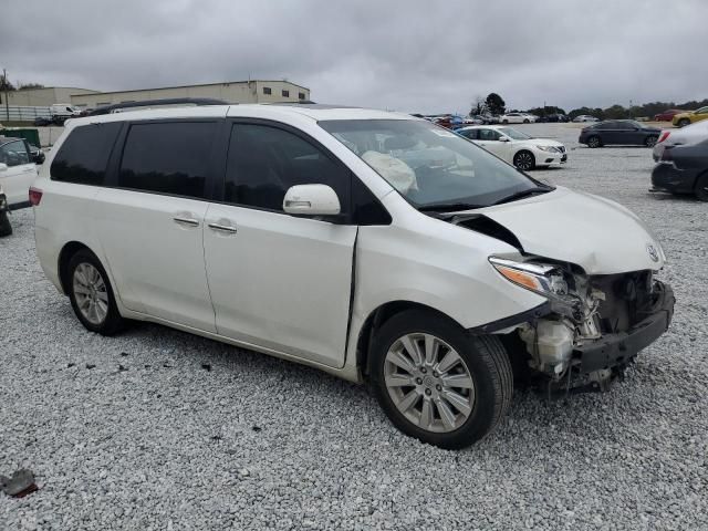 2015 Toyota Sienna XLE