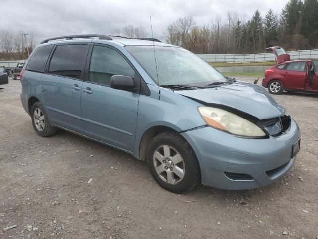 2006 Toyota Sienna CE