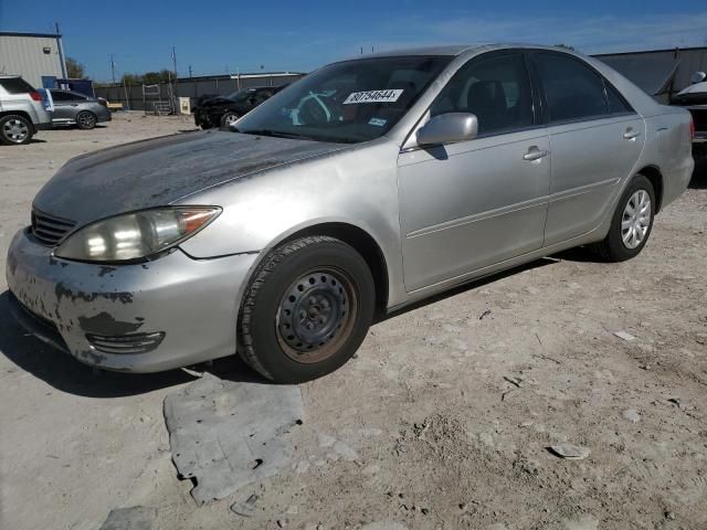 2005 Toyota Camry LE