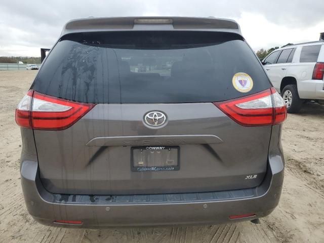 2016 Toyota Sienna XLE