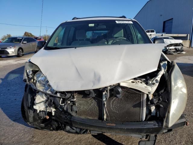 2010 Toyota Sienna CE